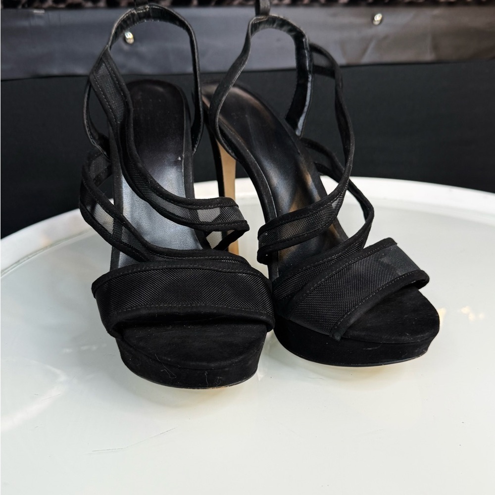 Elegant Black High Heels - Picture 3 of 6